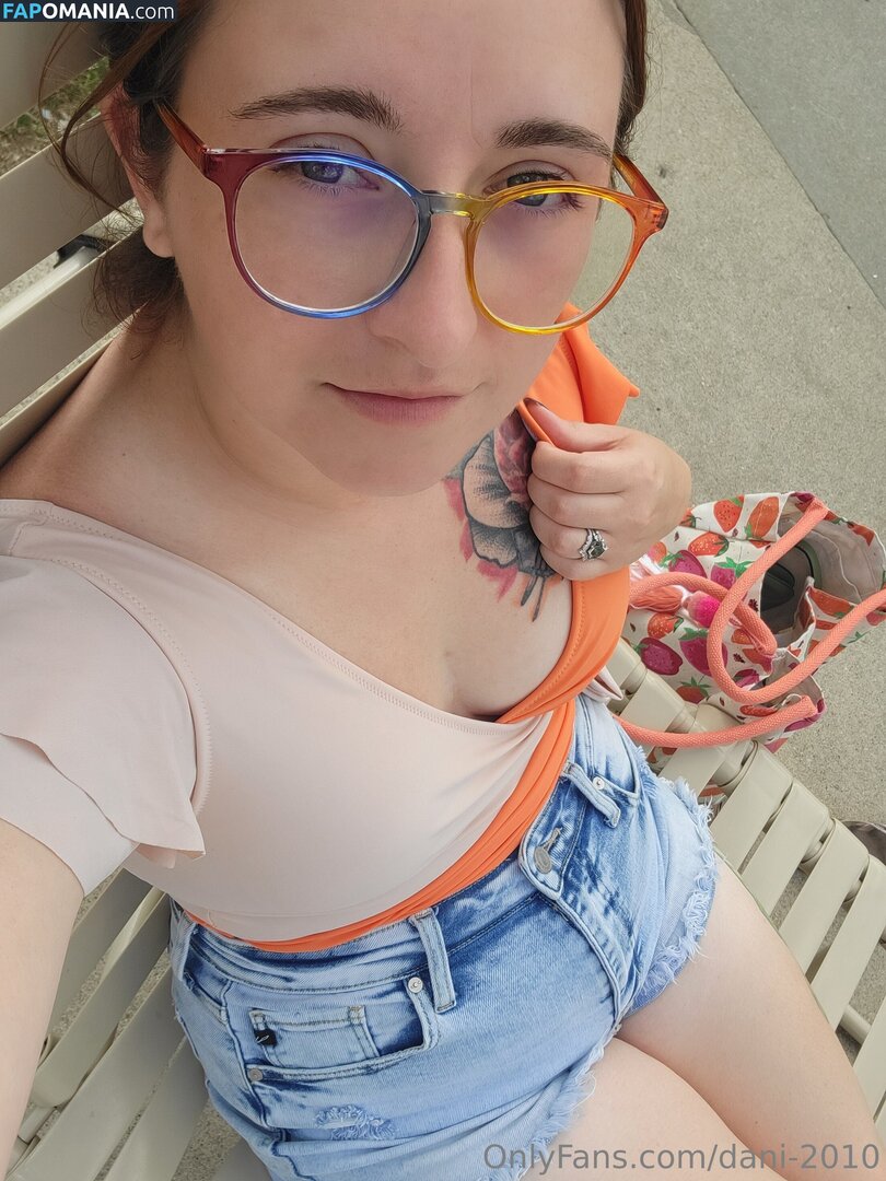 dani-2010 / dani_j2010 Nu OnlyFans  Foto vazada #1