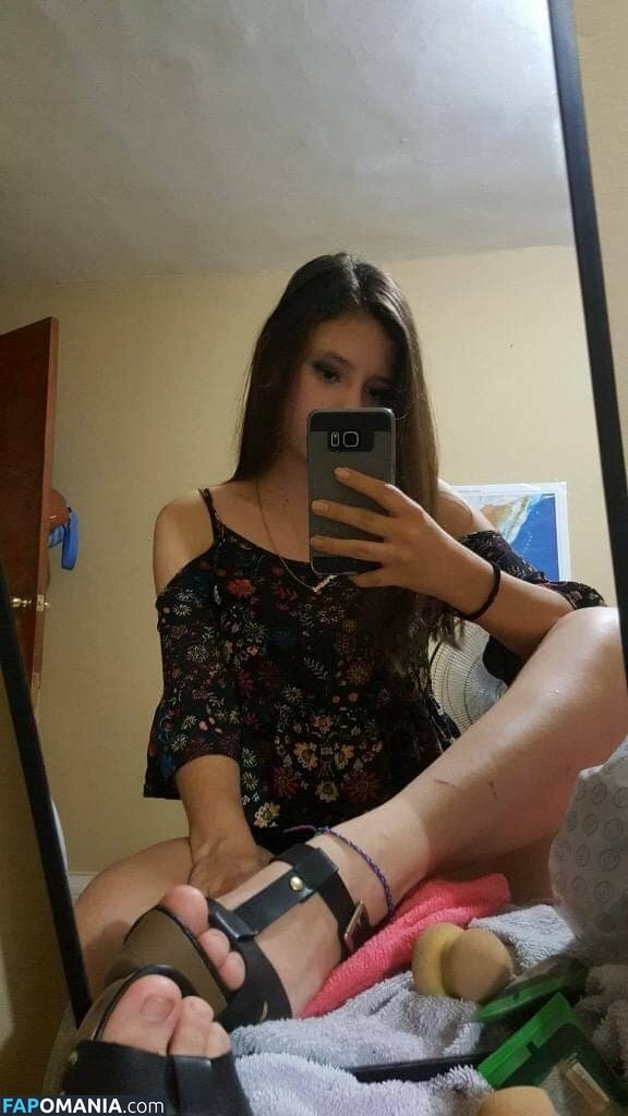 Daniela / danical121 / daniela.cg / danipacks / danixz_06 Nu OnlyFans  Foto vazada #1