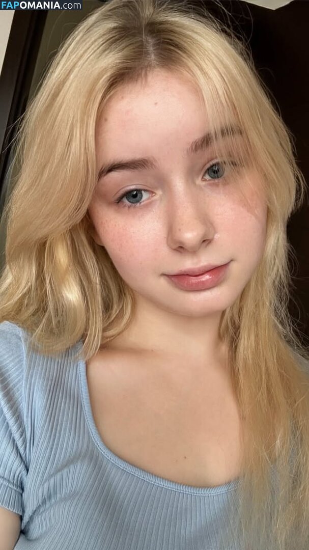 BuleBarbie / Dasha Gartman / bulebarbie_official Nu OnlyFans  Foto vazada #5