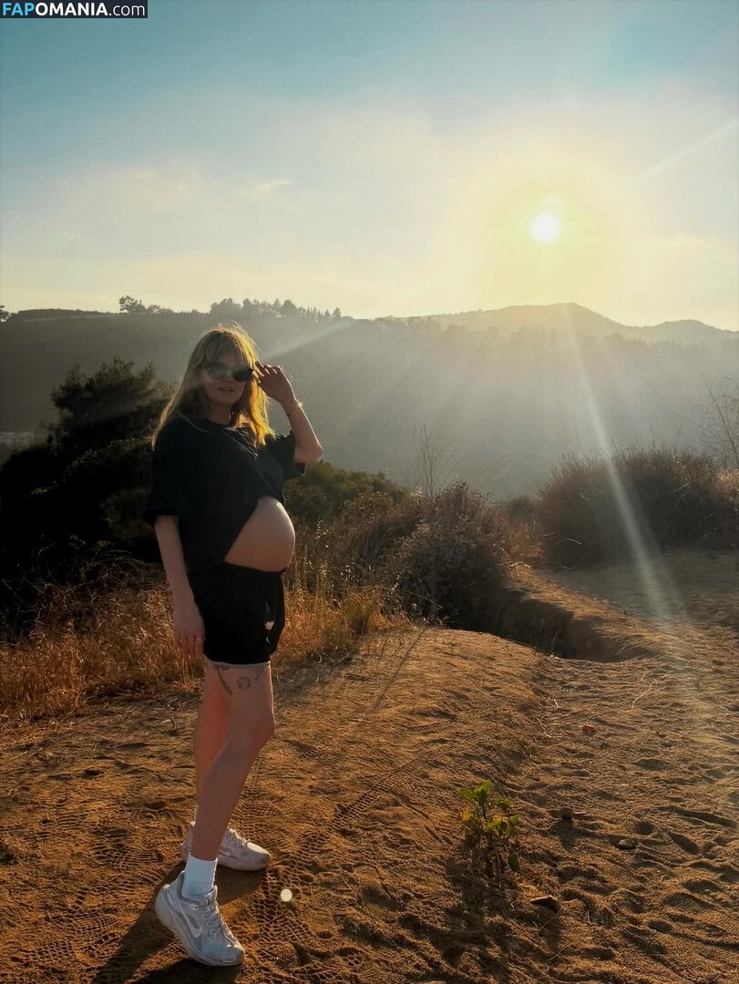 Debby Ryan / debbyryan Nu OnlyFans  Foto vazada #14