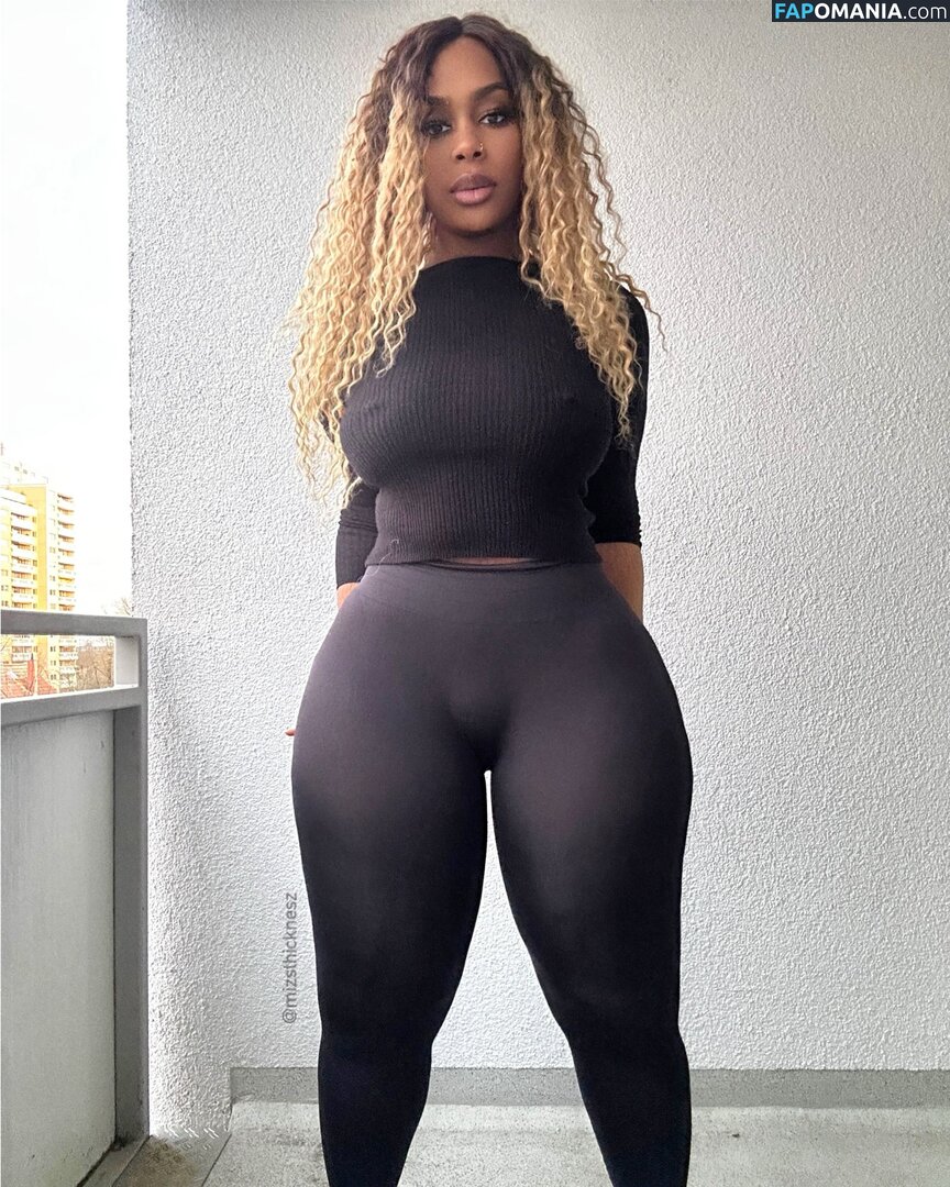 Deborah Olawovin, Mizsthicknesz / mizsthicknesz Nu OnlyFans  Foto vazada #5