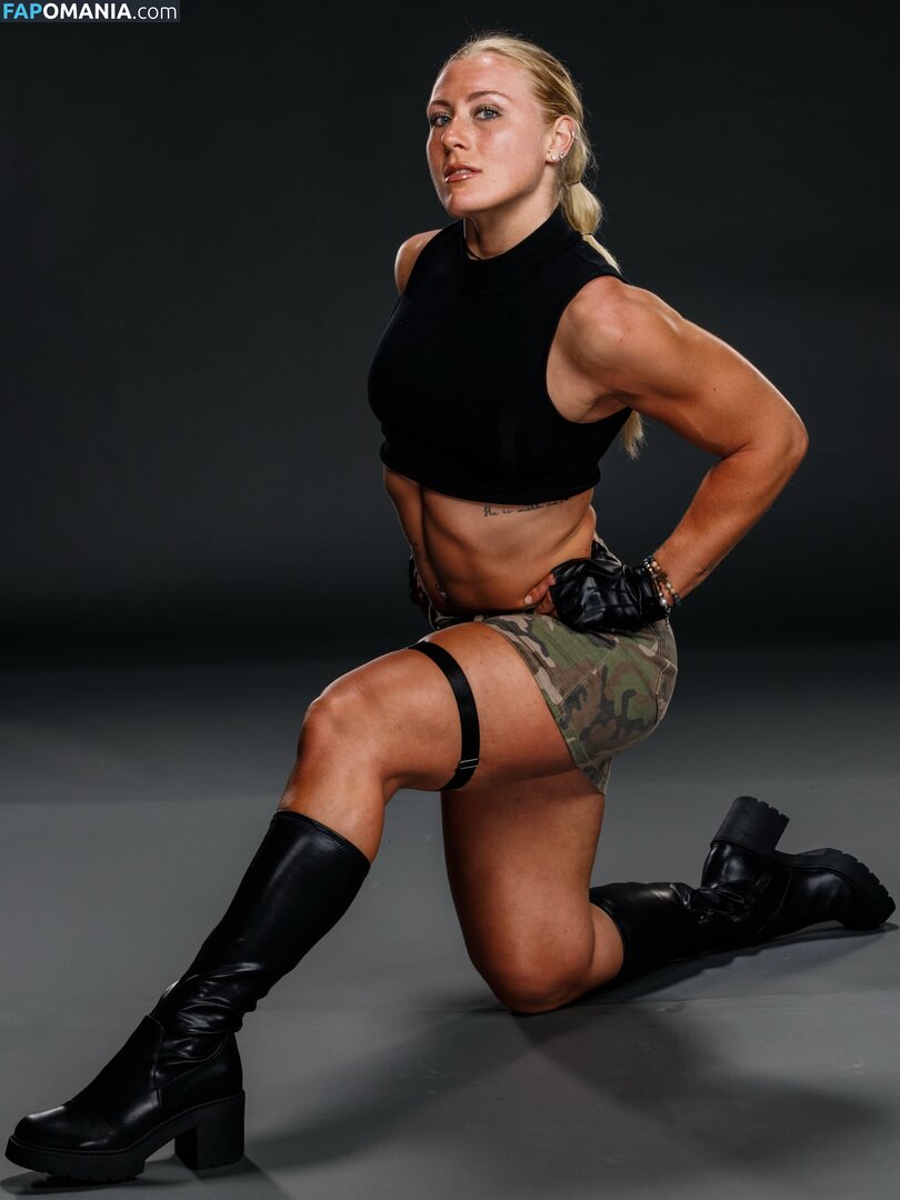 Delia Schweizer / delia.schweizer Nu OnlyFans  Foto vazada #2