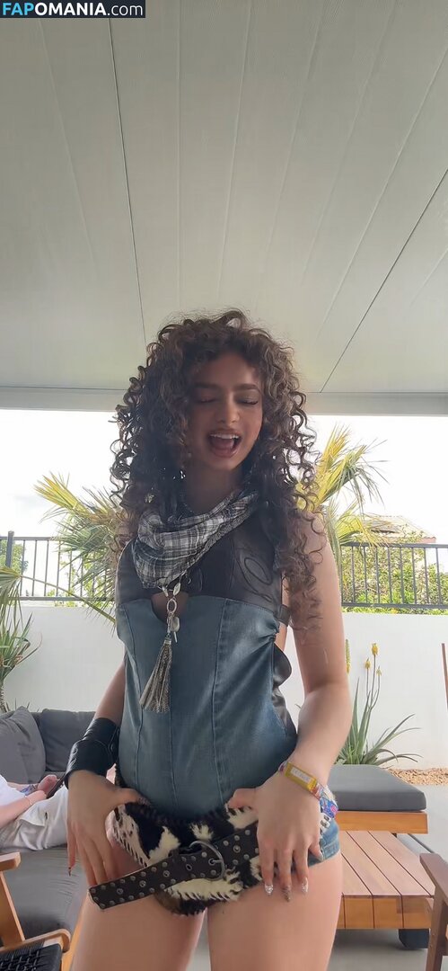 Demitra Kalogeras / demitrakalogeras Nu OnlyFans  Foto vazada #23