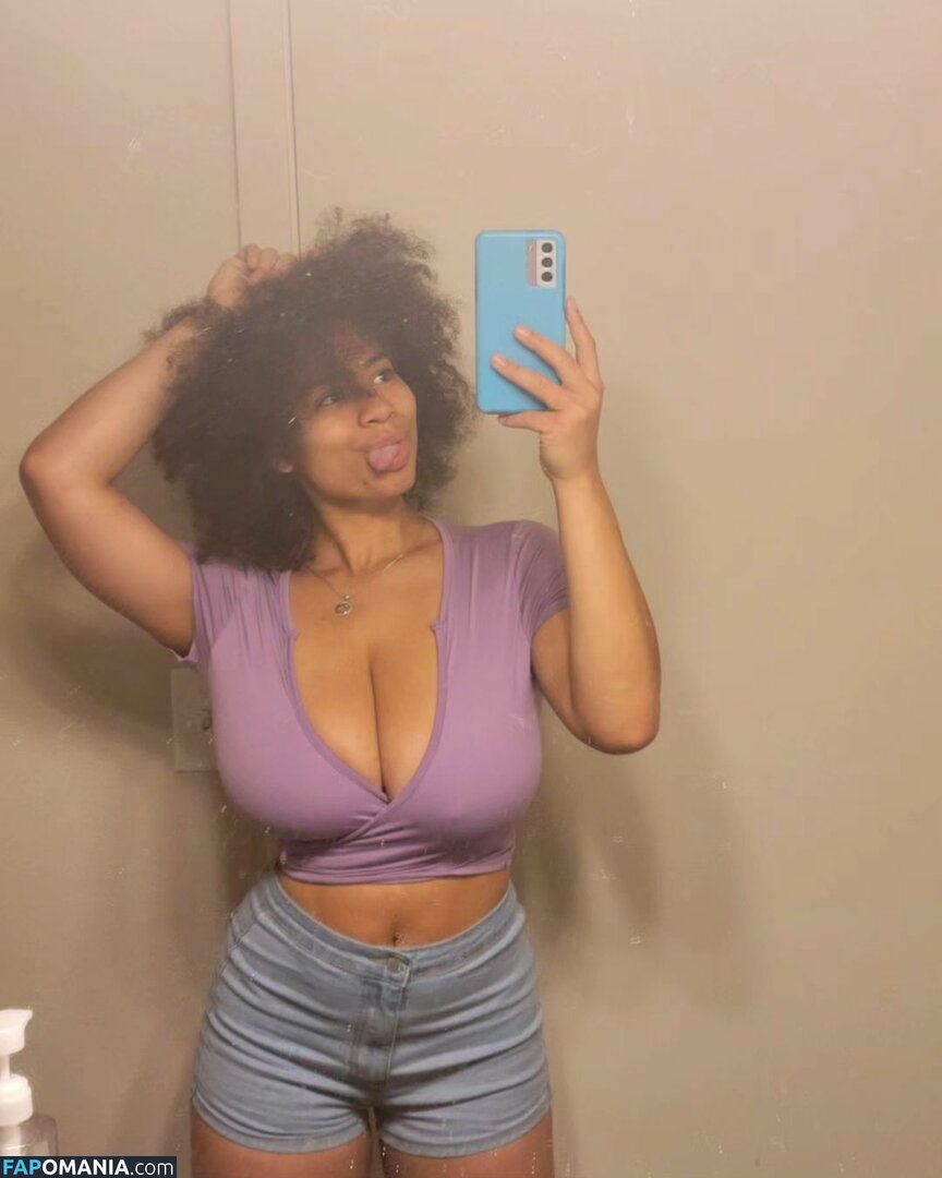 Dina / _ur_russian_dina / coco_ppop01 / dinadewgong Nu OnlyFans  Foto vazada #8