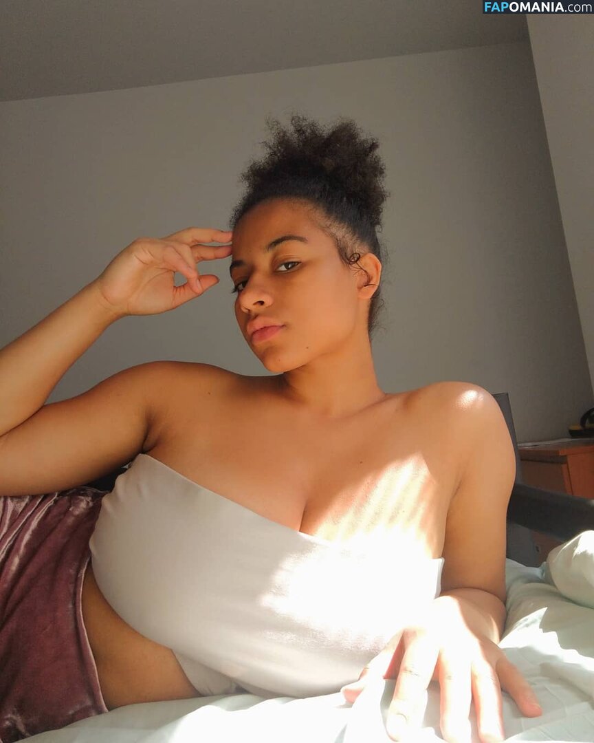 Dina / _ur_russian_dina / coco_ppop01 / dinadewgong Nu OnlyFans  Foto vazada #36