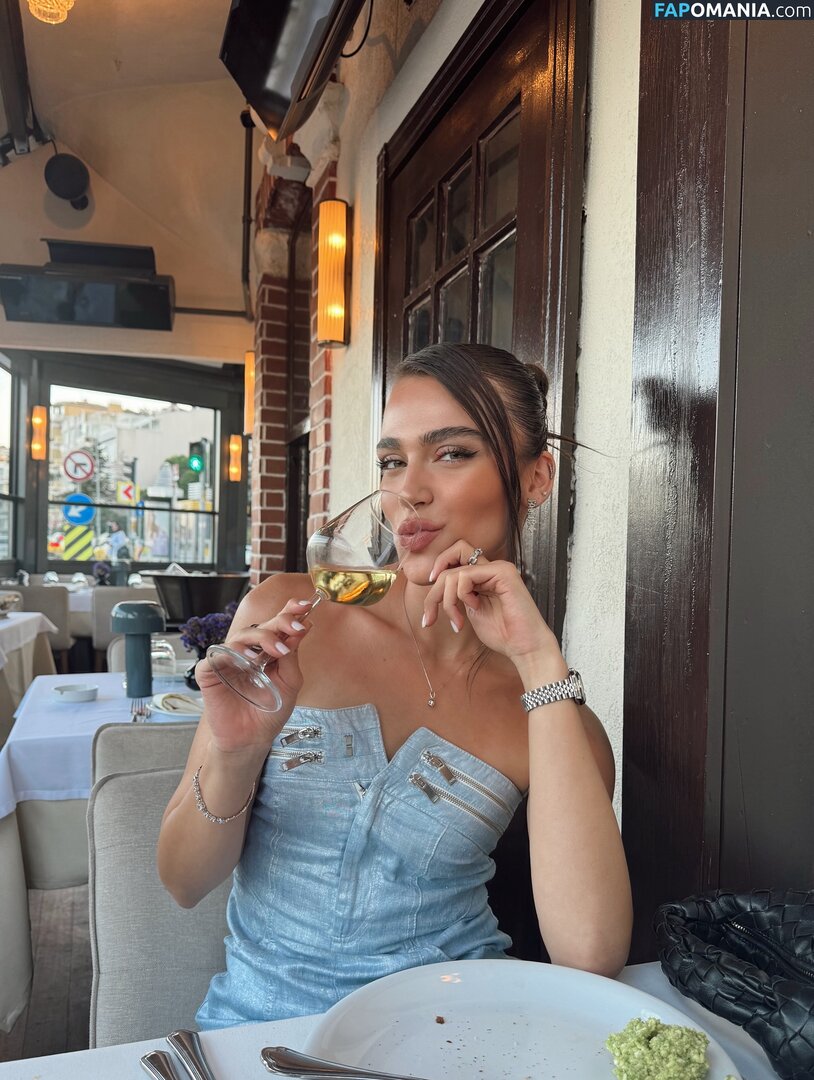 dinckalecem / https: Nu OnlyFans  Foto vazada #5