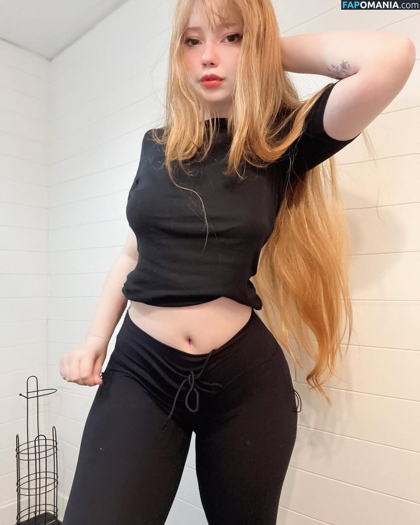 Diovana Konigsreuter / diokonigsreuter / diovanakoni Nu OnlyFans  Foto vazada #1