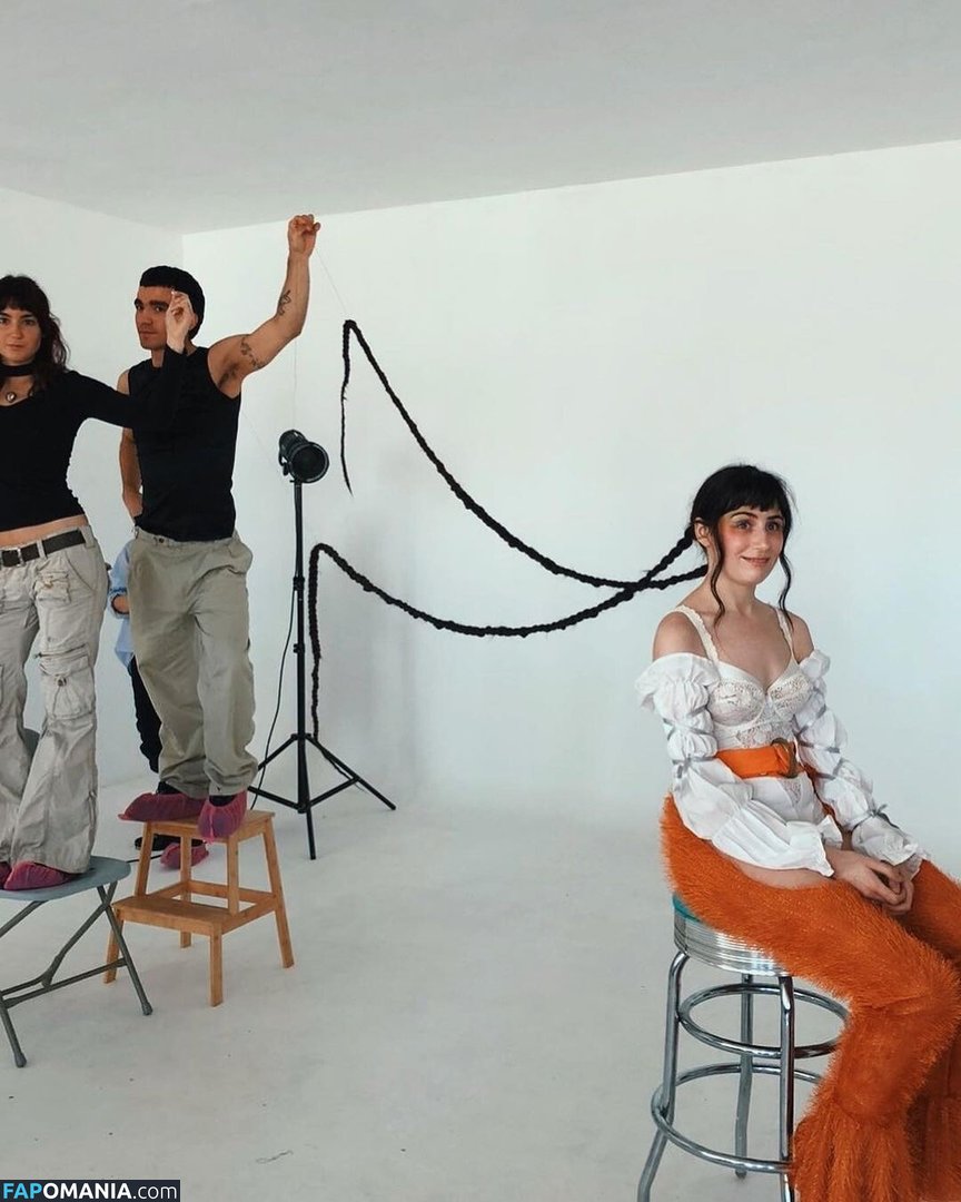 Doddleoddle / Dodie Clark Nu OnlyFans  Foto vazada #36