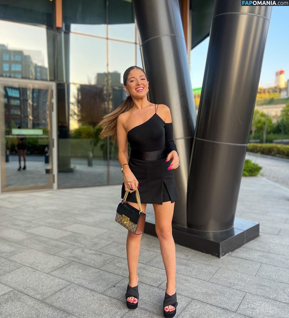 Donya Dadrasan / donyadadrasan / https: Nu OnlyFans  Foto vazada #14