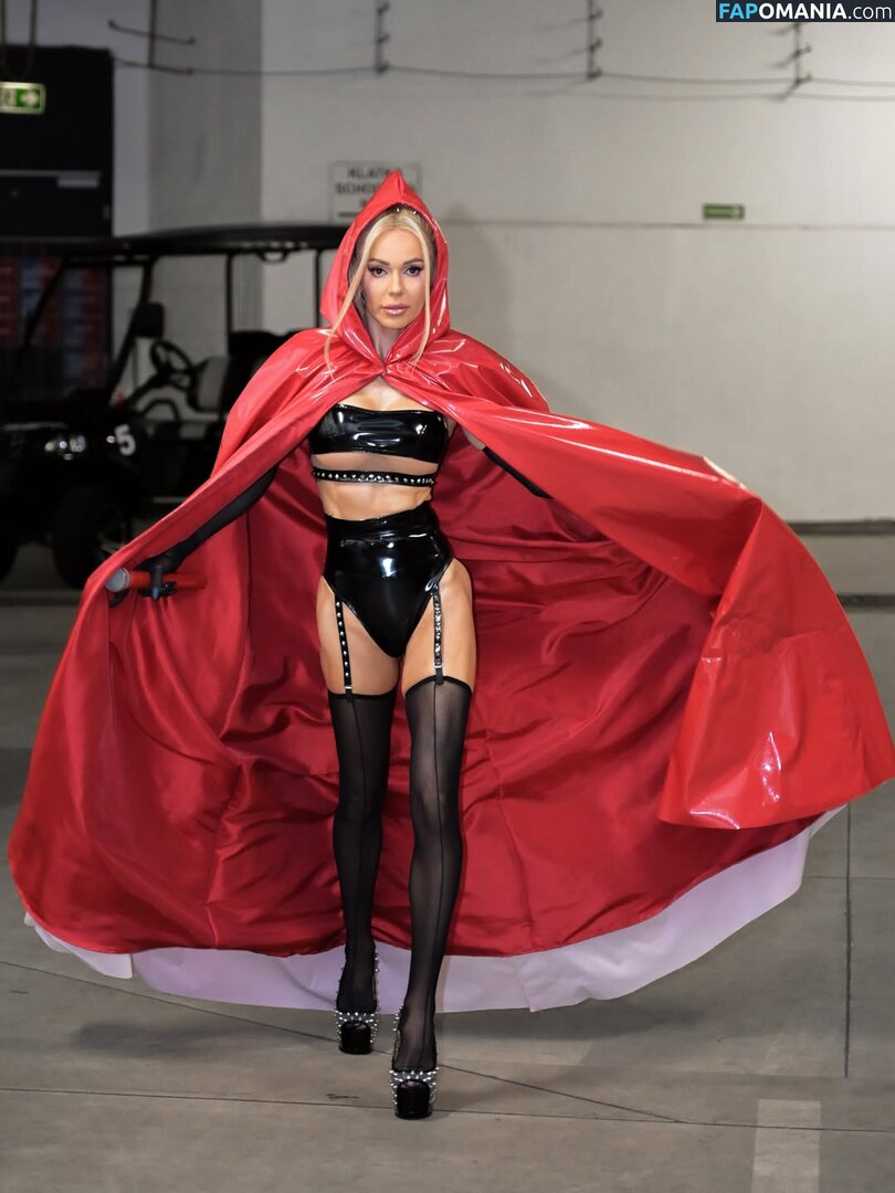 DODA / Dorota Rabczewska / dodaqueen / https: Nu OnlyFans  Foto vazada #22