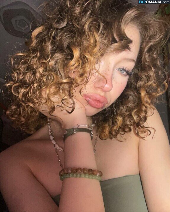 dpuw_ / maybe_pretty_ / zoya_maybe_pretty Nu OnlyFans  Foto vazada #5