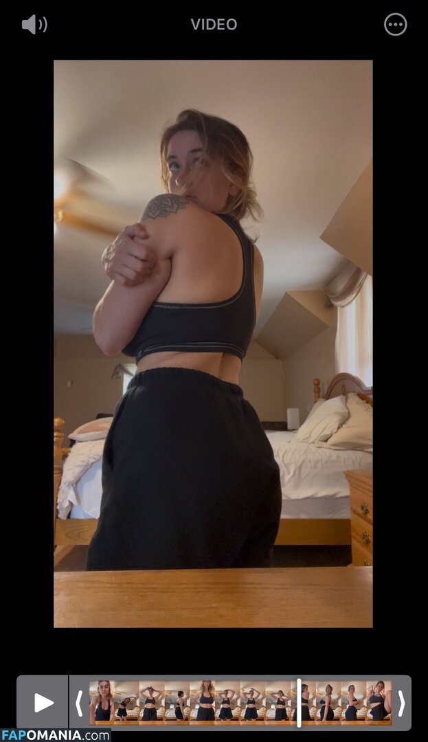 dumbbitchmurphy Nu OnlyFans  Foto vazada #1