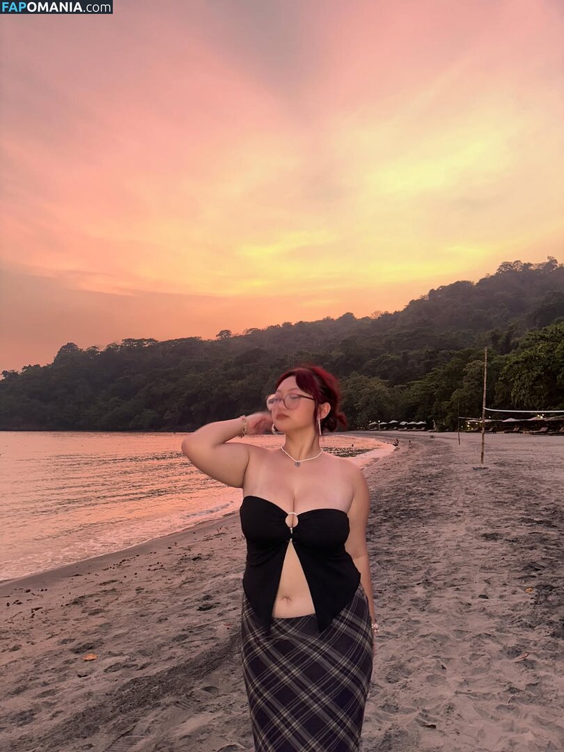 dvmyuna / dvna___dvna Nu OnlyFans  Foto vazada #1