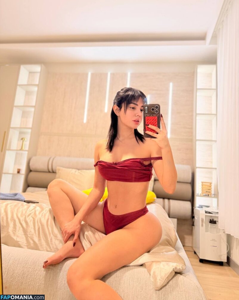 Ece Ronay / Eceronayofficial Nu OnlyFans  Foto vazada #11