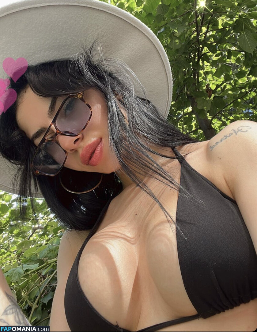 Edibe Bereket / Madamelyax Nu OnlyFans  Foto vazada #1