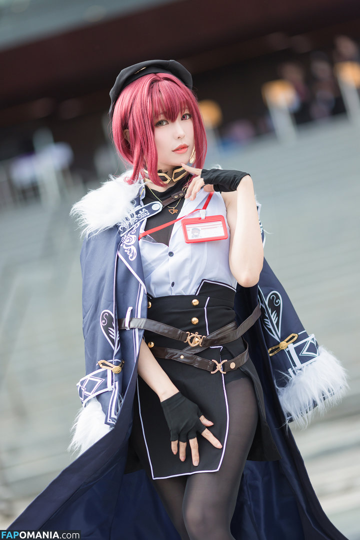 Ely Cosplay / eeelyeee Nu OnlyFans  Foto vazada #6