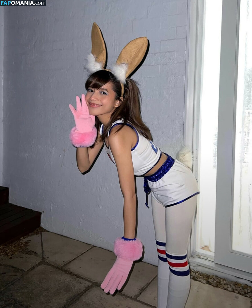 Eeeveenara / Eevee Enara / eeveenara Nu OnlyFans  Foto vazada #259