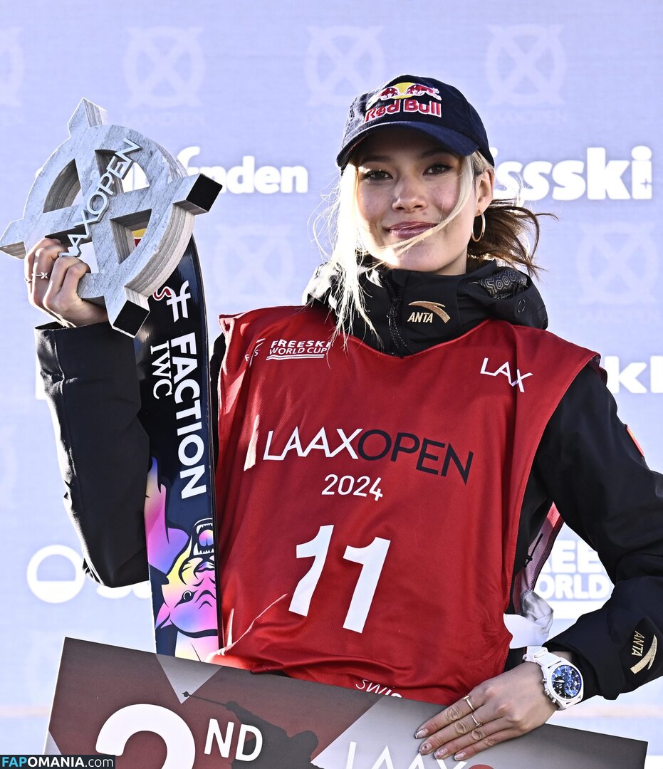 Eileen Gu / GoEileenGu / eileengu / https: Nu OnlyFans  Foto vazada #7