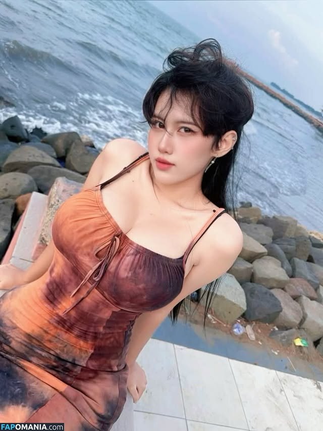 Deandra Aurelia / ejahazel / ejahazel__ Nu OnlyFans  Foto vazada #8