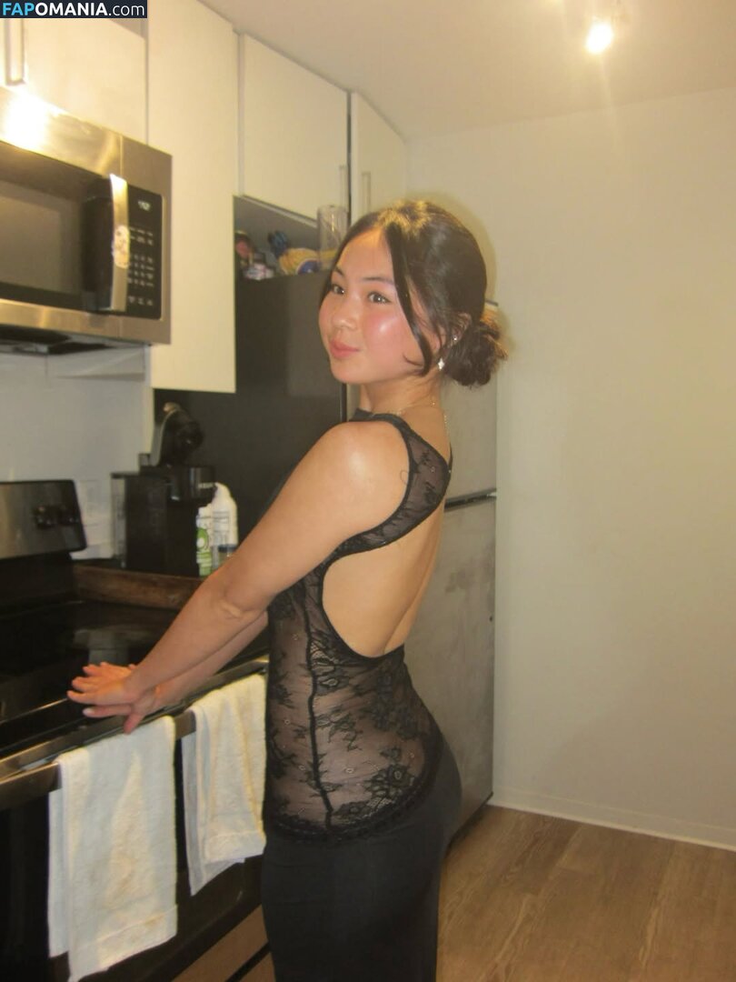 Elaine Gu / elainegu_ Nu OnlyFans  Foto vazada #2