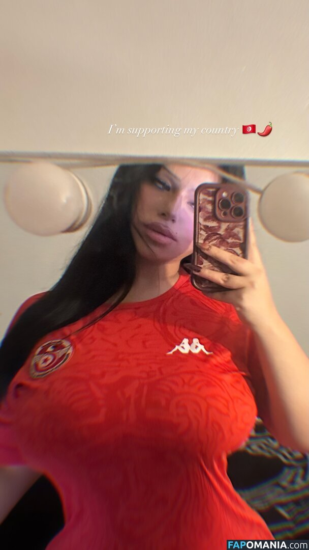 Wissem / _Elegancewoman_ / isswxm Nu OnlyFans  Foto vazada #5