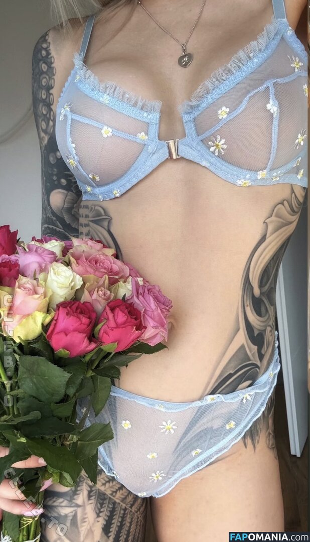 Elena_tight / elena__tight Nu OnlyFans  Foto vazada #1