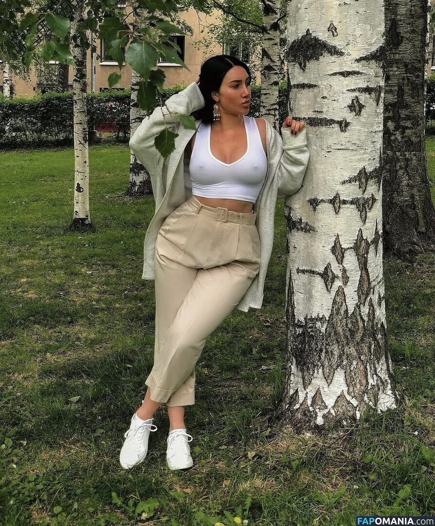 elenipolinski Nu OnlyFans  Foto vazada #10