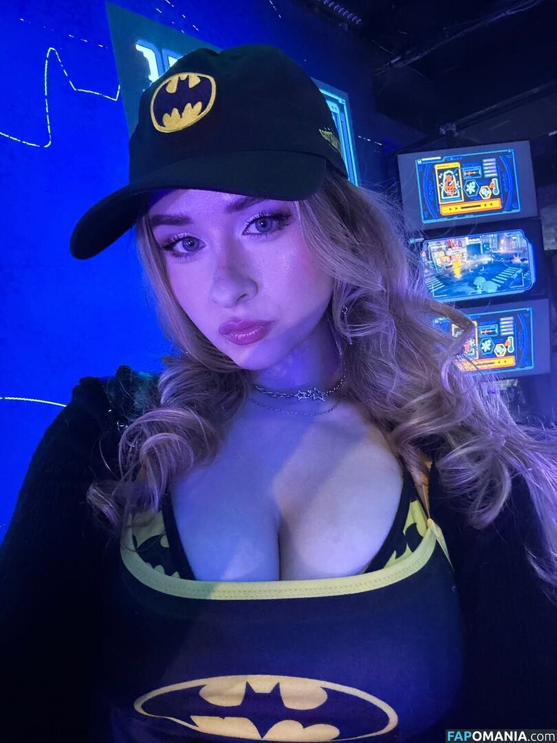 elina twich Nu OnlyFans  Foto vazada #1