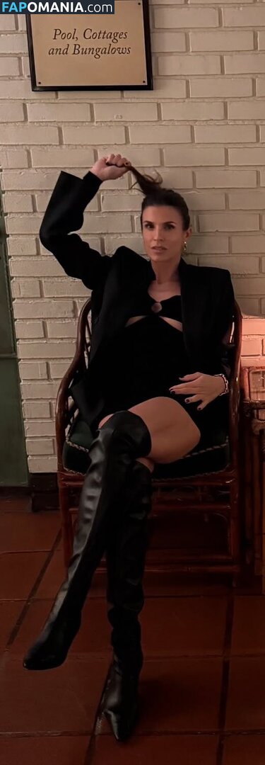 Elisabetta Canalis / JustElisabetta / littlecrumb_ Nu OnlyFans  Foto vazada #637