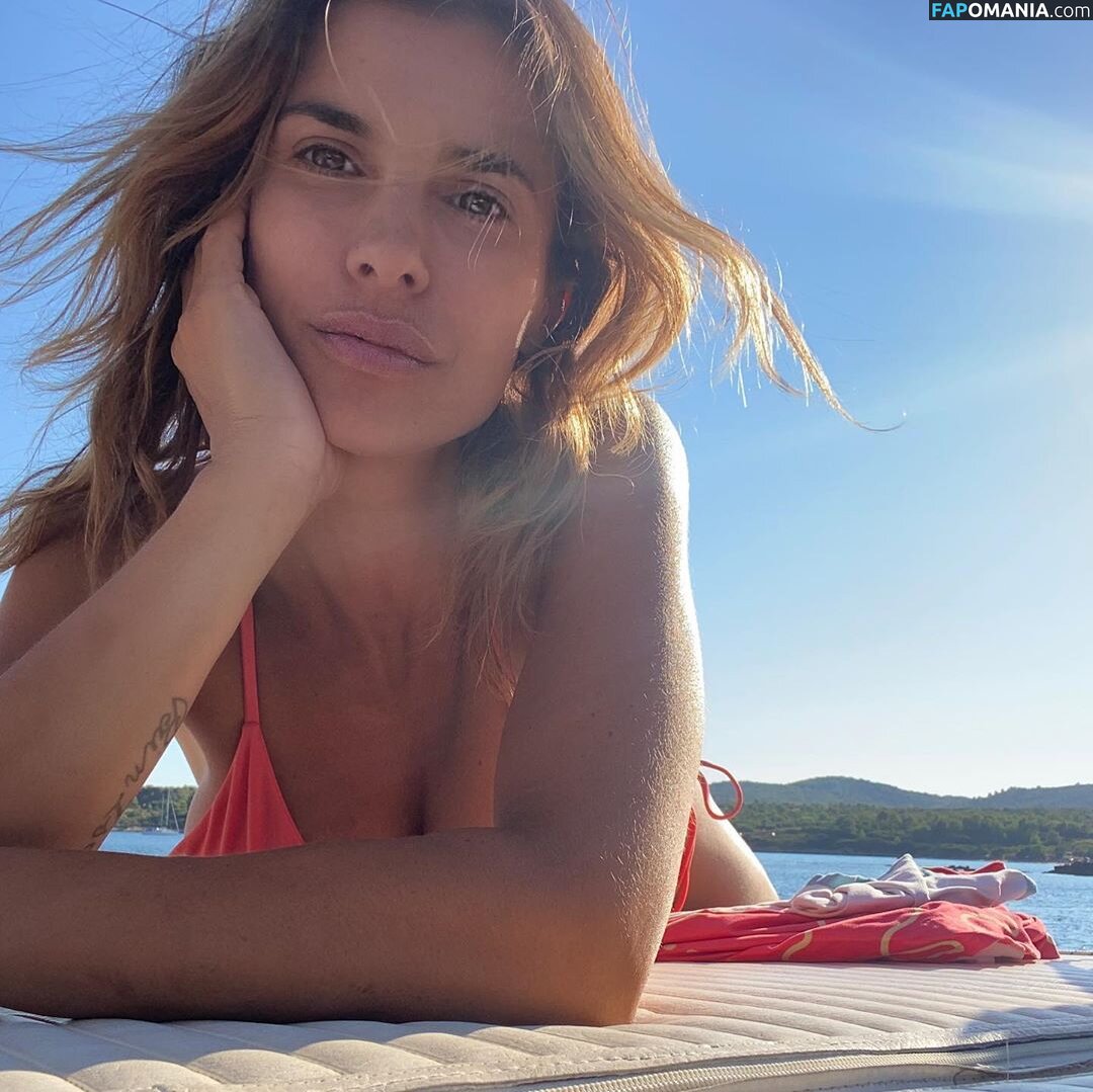 Elisabetta Canalis / JustElisabetta / littlecrumb_ Nu OnlyFans  Foto vazada #645