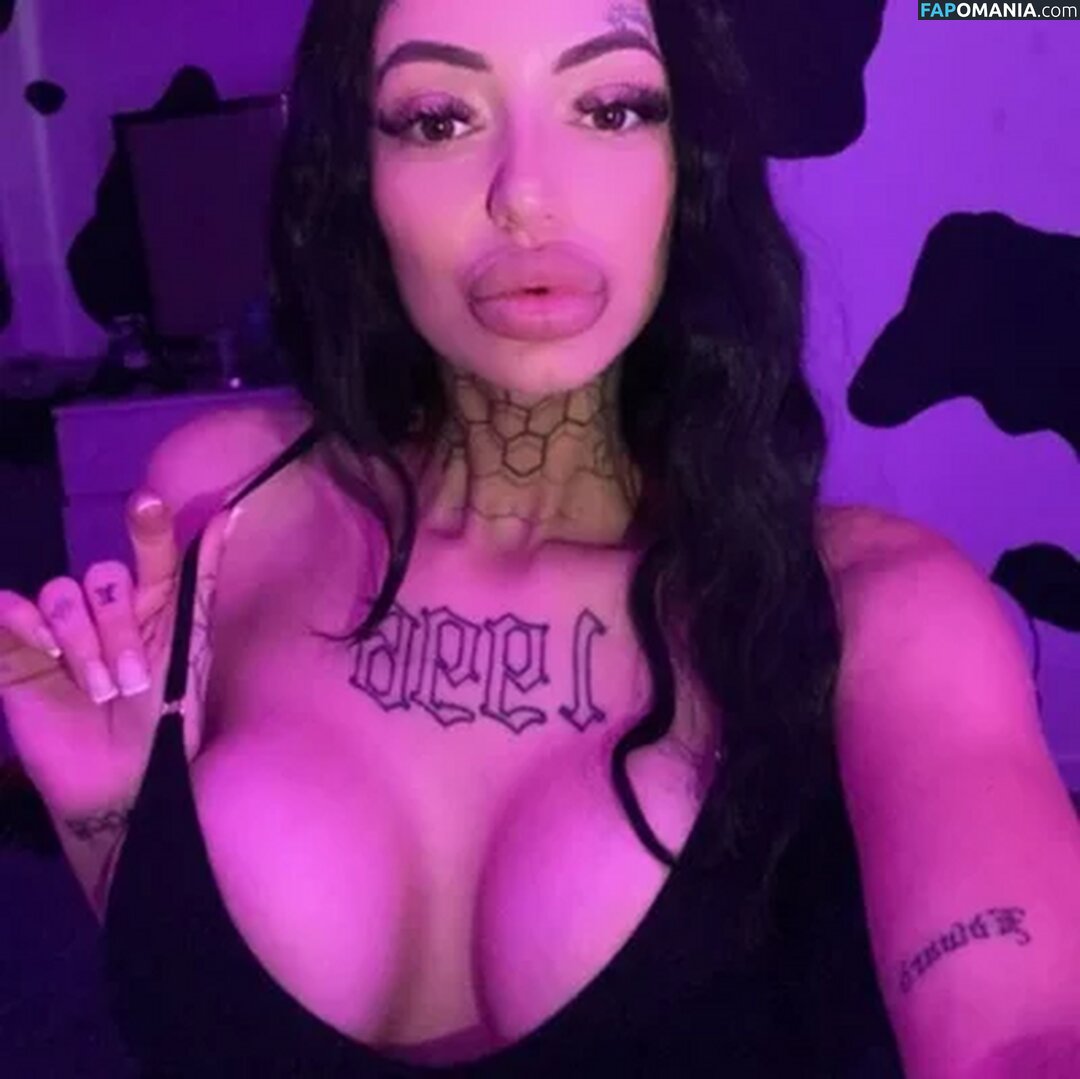 Elise Warren / ellwarrenx / https: Nu OnlyFans  Foto vazada #1
