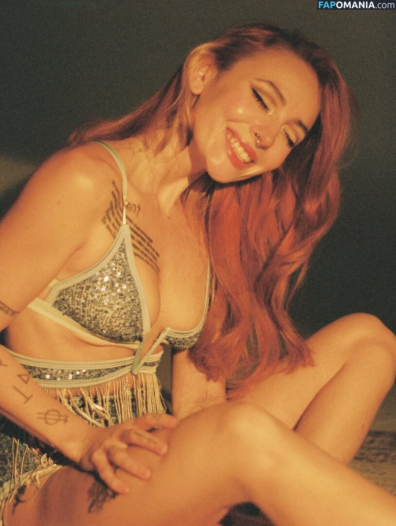 ElIZAGRACEMUSIC / Eliza Grace / elizaxograce / iamelizagrace_ Nu OnlyFans  Foto vazada #98