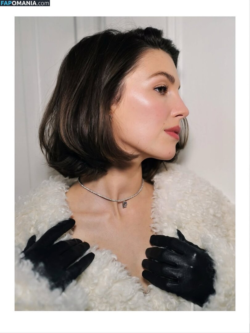 Ella Hunt / EllaHunt Nu OnlyFans  Foto vazada #93