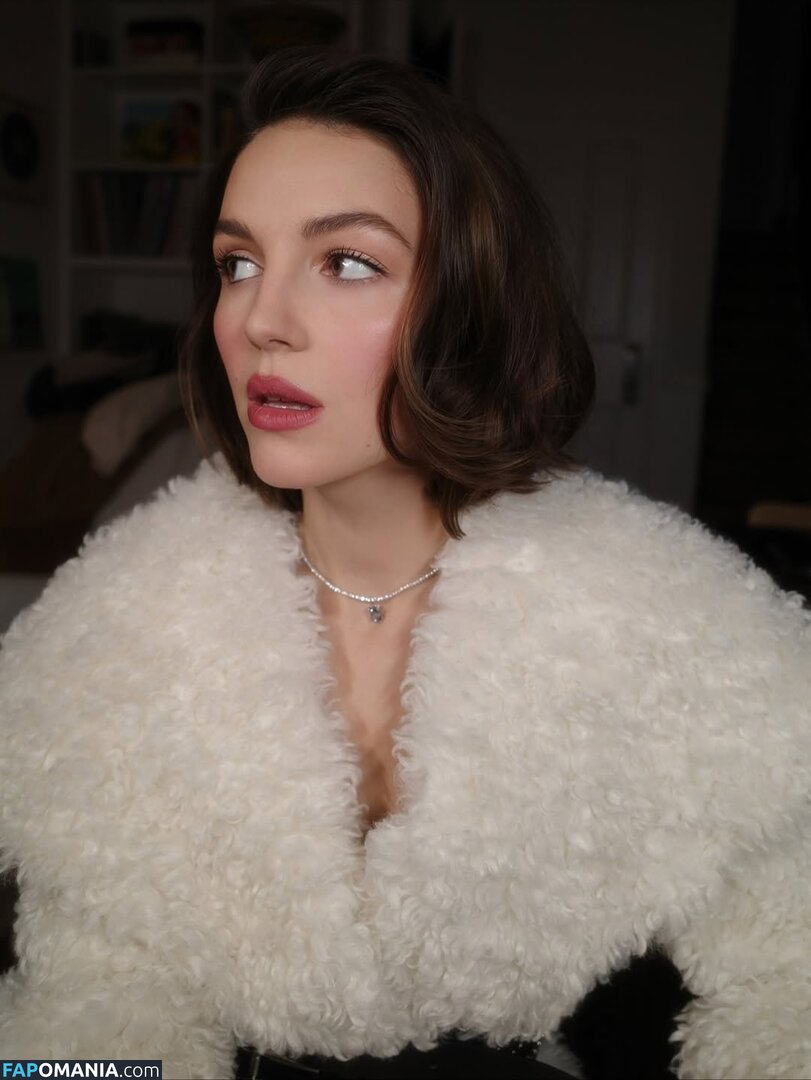 Ella Hunt / EllaHunt Nu OnlyFans  Foto vazada #95