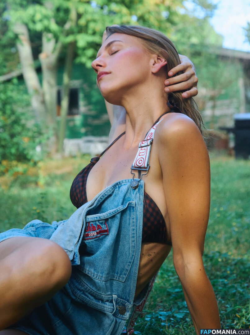 Ella Kernkamp / ellakernkamp Nu OnlyFans  Foto vazada #5