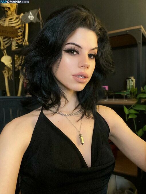 ellathrasher / morethanella Nu OnlyFans  Foto vazada #11