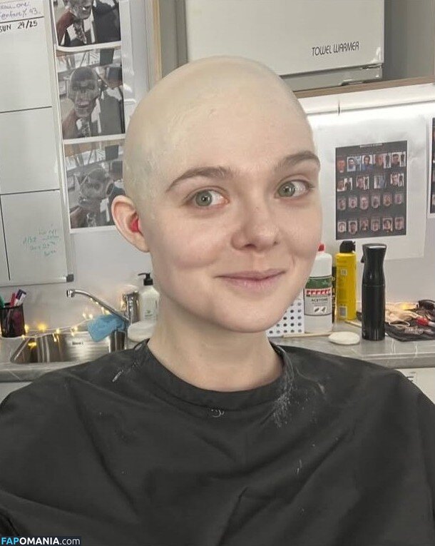 Elle Fanning / ellefanning Nu OnlyFans  Foto vazada #49