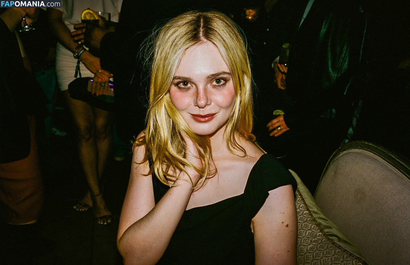 Elle Fanning / ellefanning Nu OnlyFans  Foto vazada #57
