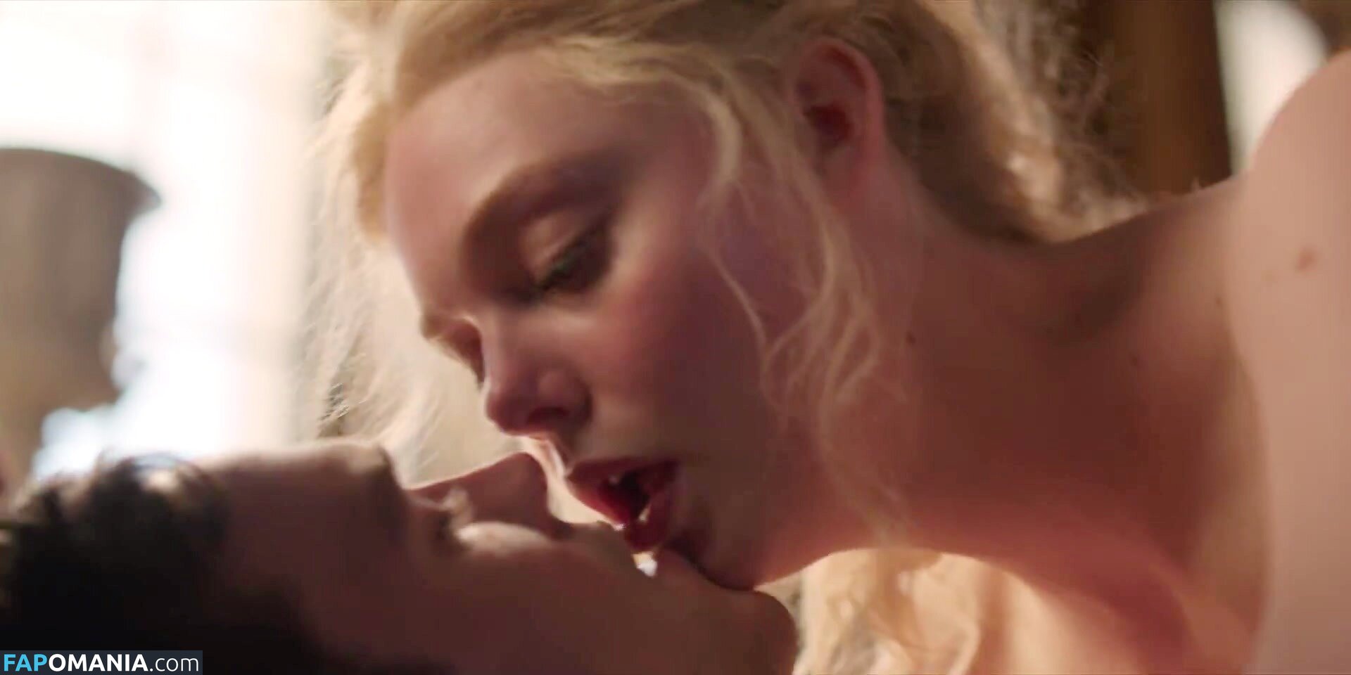 Elle Fanning / ellefanning Nu OnlyFans  Foto vazada #67