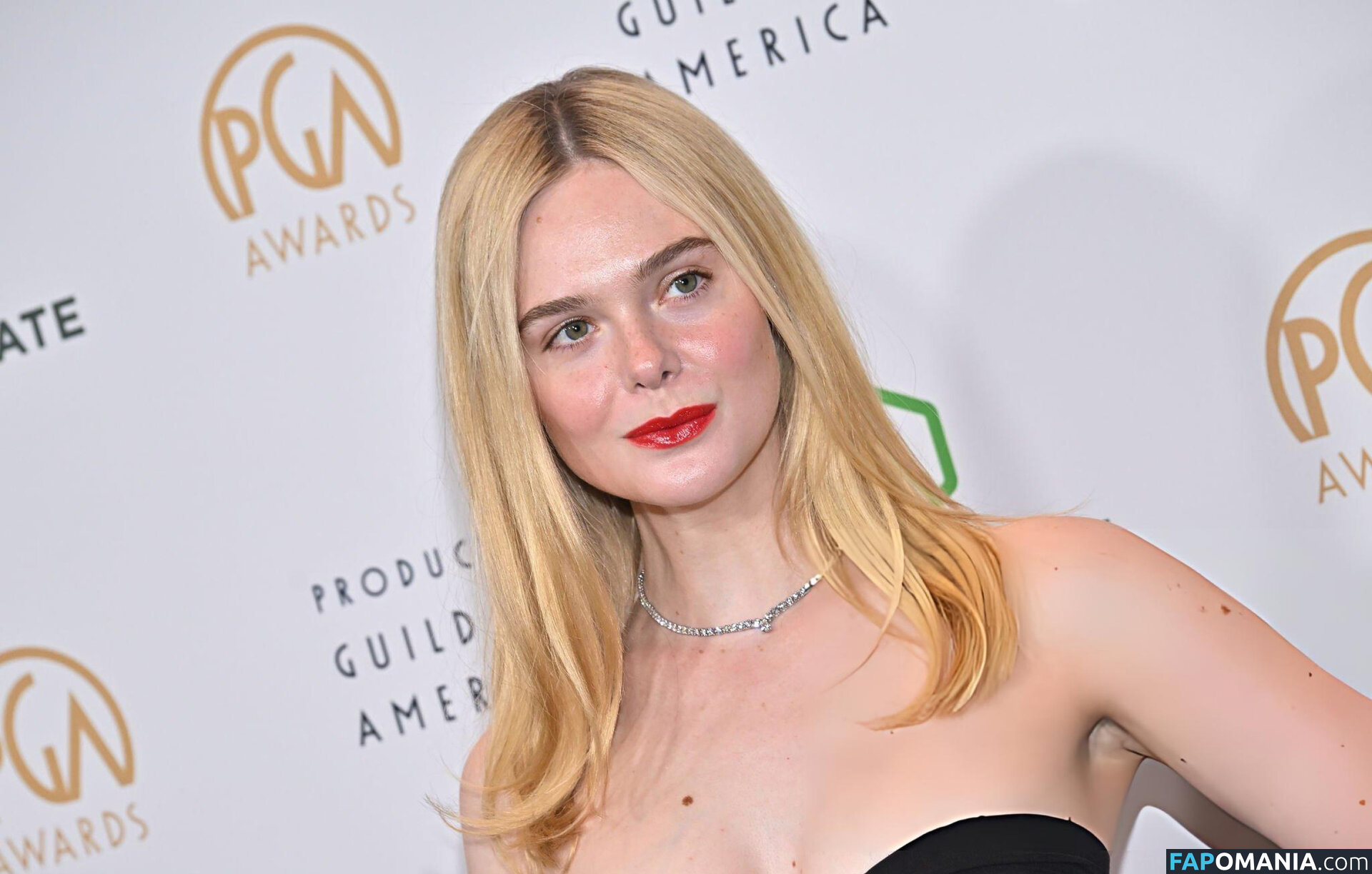 Elle Fanning / ellefanning Nu OnlyFans  Foto vazada #94