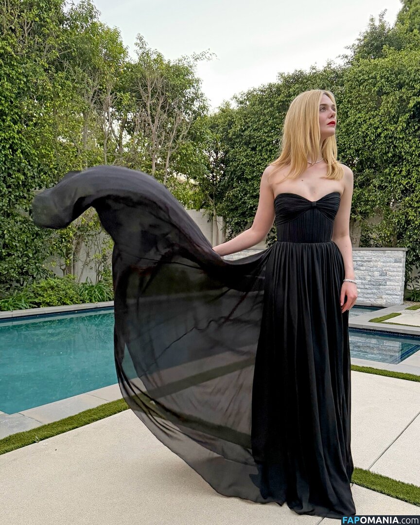 Elle Fanning / ellefanning Nu OnlyFans  Foto vazada #103