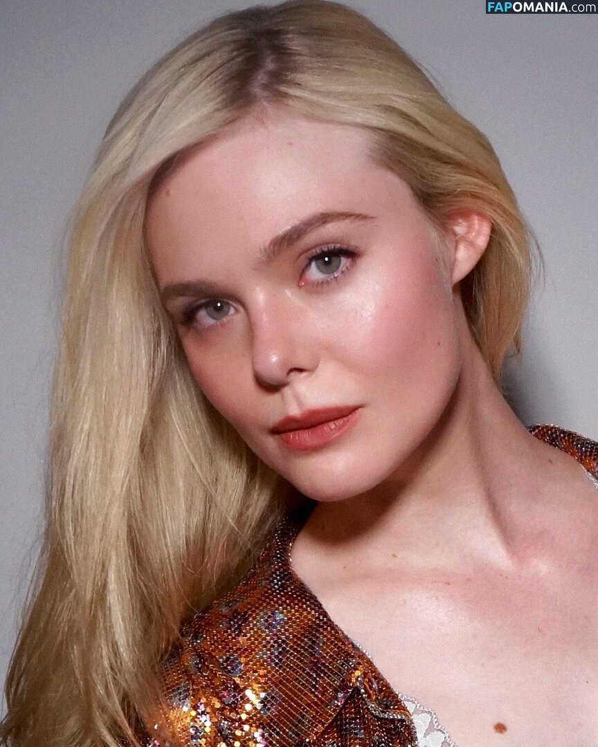 Elle Fanning / ellefanning Nu OnlyFans  Foto vazada #115