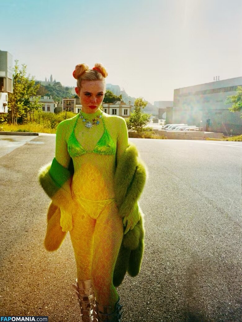 Elle Fanning / ellefanning Nu OnlyFans  Foto vazada #130