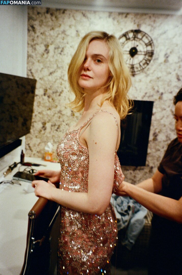 Elle Fanning / ellefanning Nu OnlyFans  Foto vazada #134