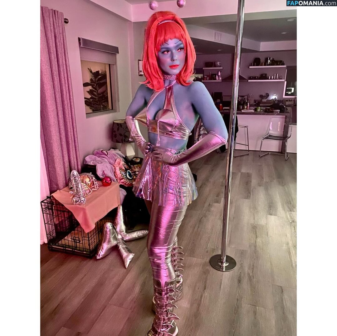 Elle Fanning / ellefanning Nu OnlyFans  Foto vazada #138