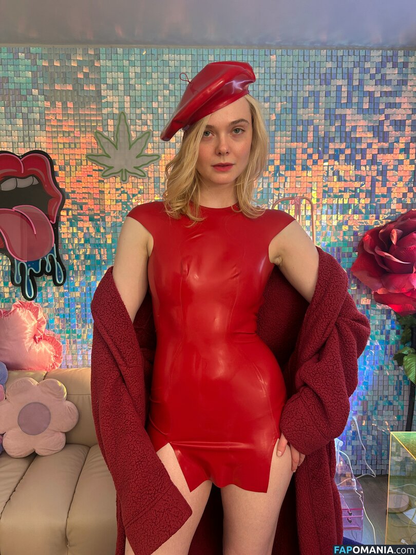 Elle Fanning / ellefanning Nu OnlyFans  Foto vazada #144
