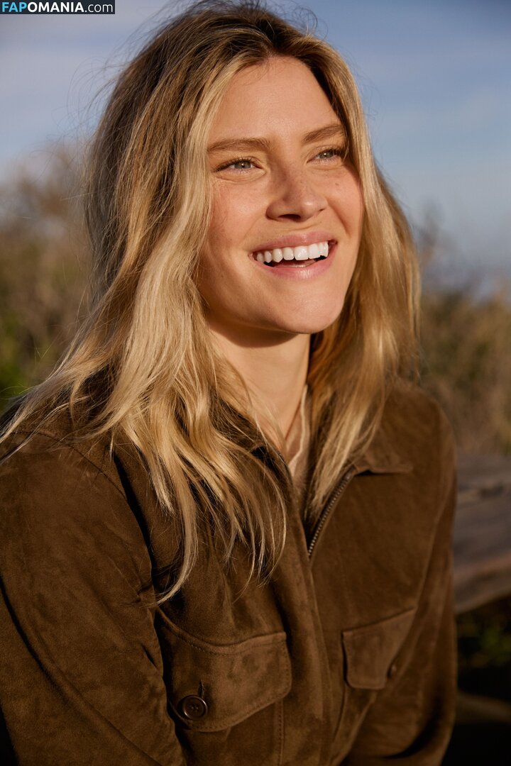 Elle Wagner / elle_wagner_ / ellewagner / https: Nu OnlyFans  Foto vazada #5