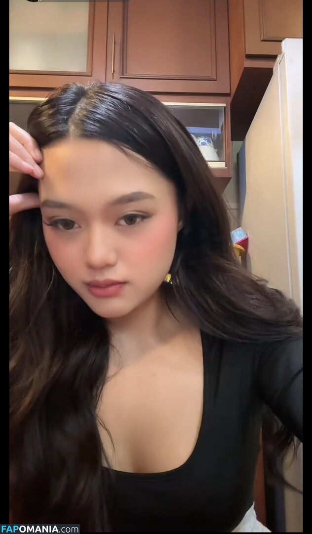 Ellesyanamira / PrincessEllesya Nu OnlyFans  Foto vazada #1