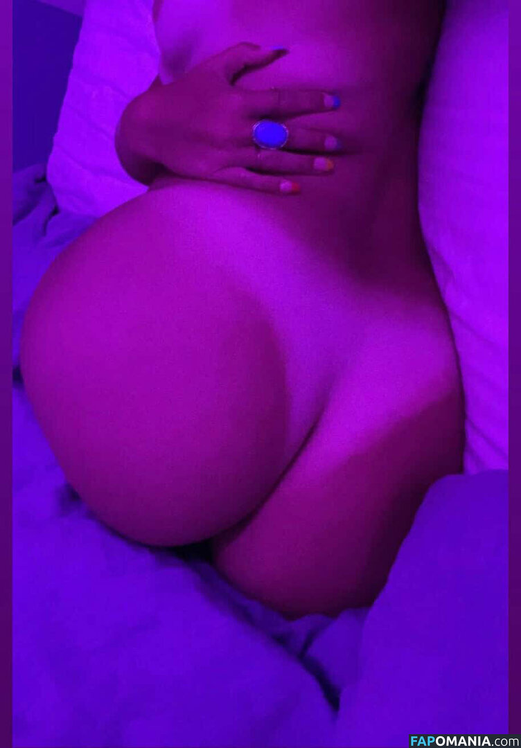 Ellie / Ellie Hammond / ellie.rhammond_ Nu OnlyFans  Foto vazada #14