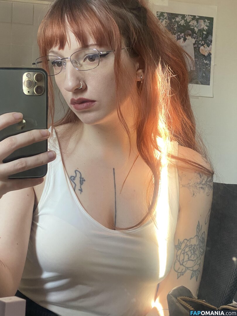 Ellie Haze / sgh.ellieehaze Nu OnlyFans  Foto vazada #4